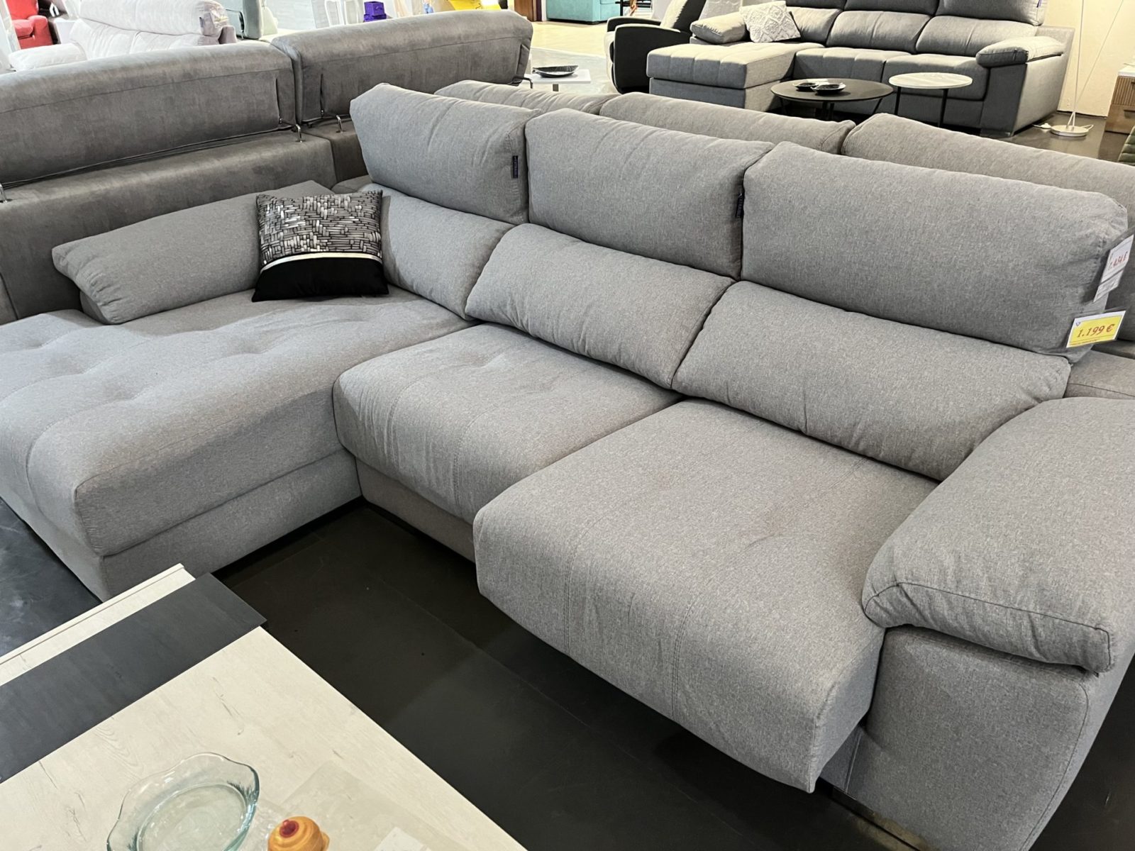 Comprar sofá chaiselongue extensible gris con tela antimanchas